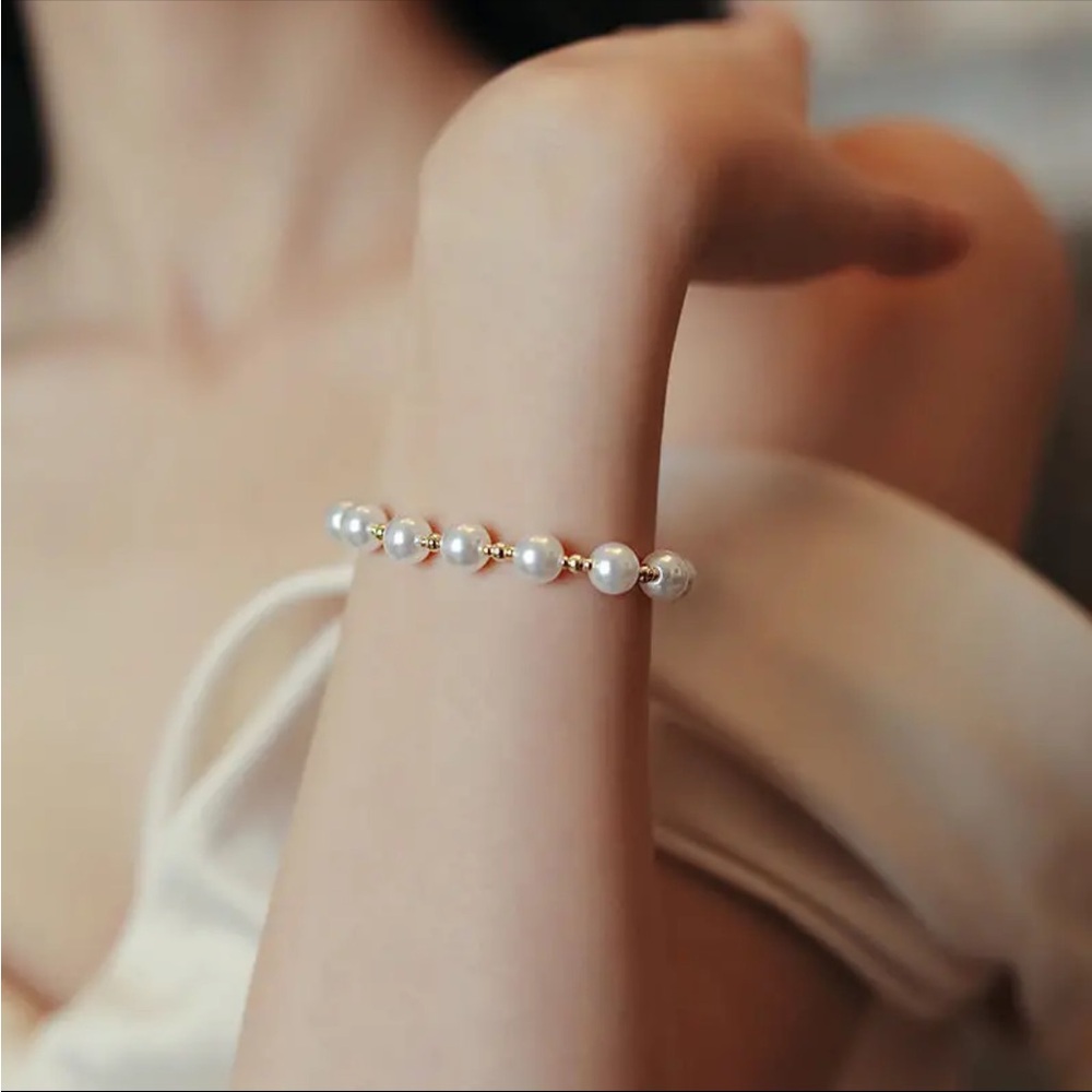 Gold Plated Bracelet - Picture 4 of 5